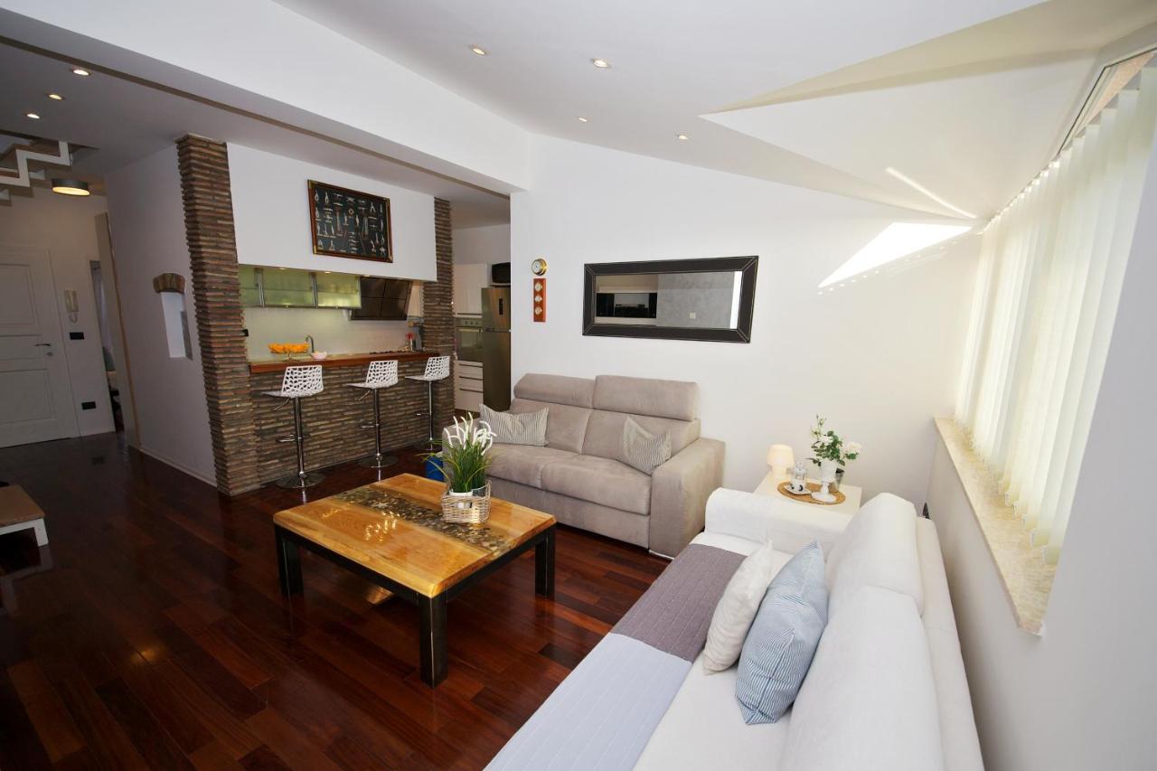 Apartment Leonardo Rovinj Bagian luar foto